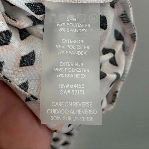 NWT Calvin Klein multicolor printed tank size XS - Picture 6 of 6